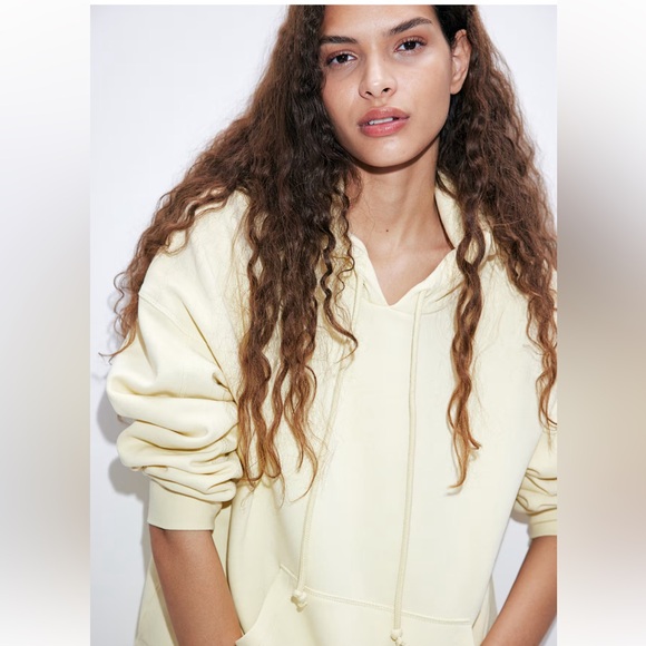 H&M light yellow oversized hoodie - Picture 2 of 6